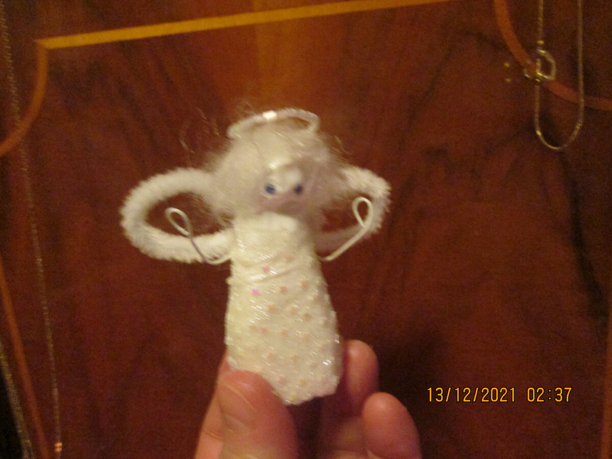 Вот такой воздушный пушистик.