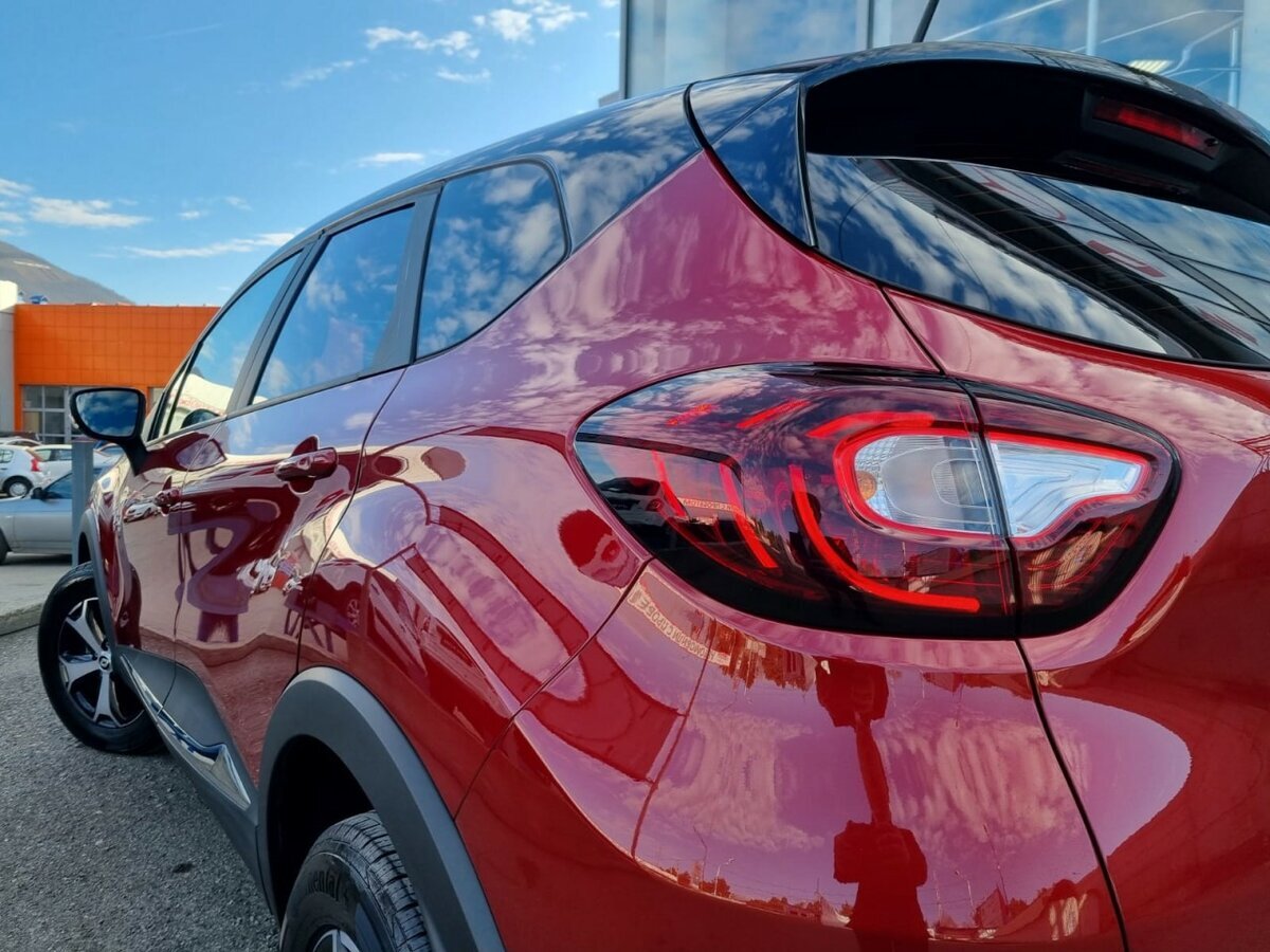 Самые дешёвые кроссоверы в России с приводом 4х4 и клиренсом больше 200 мм. Источник иллюстрации - auto.ru