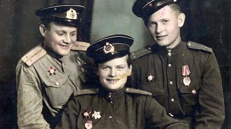 Евдокия в центре. 