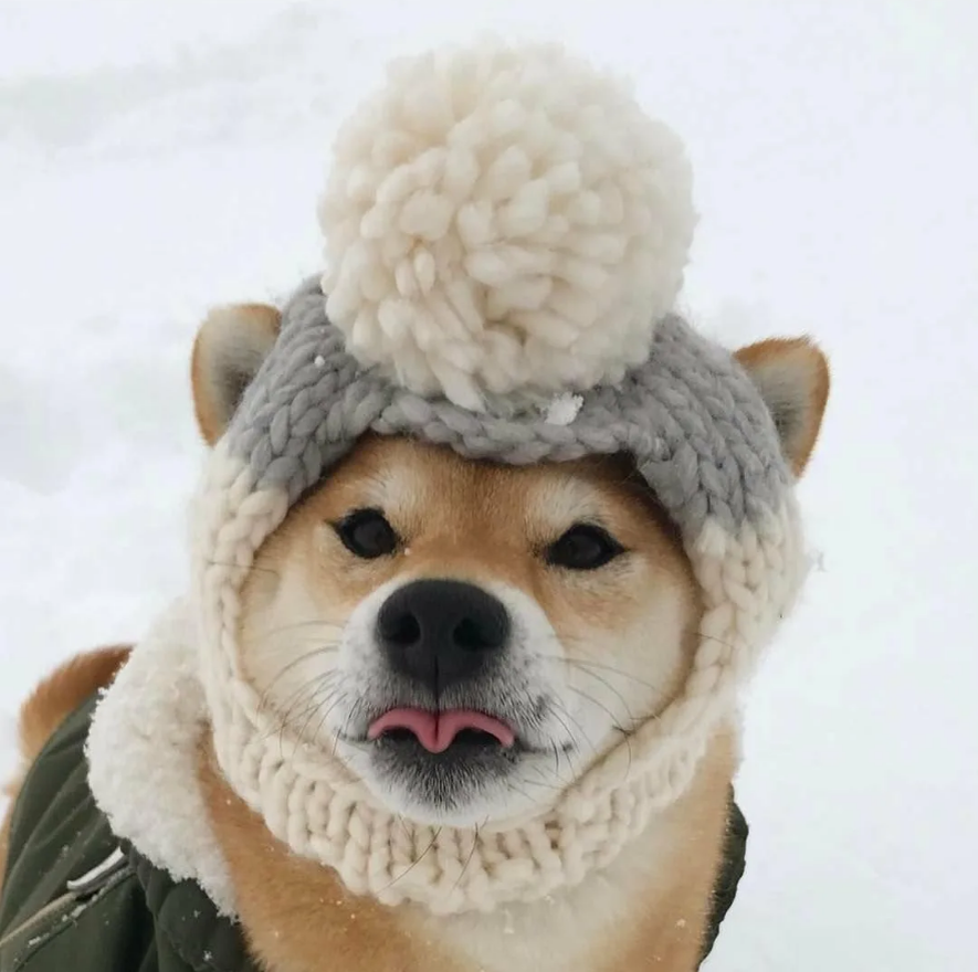 😊 Очень милая зимняя шапочка ❄