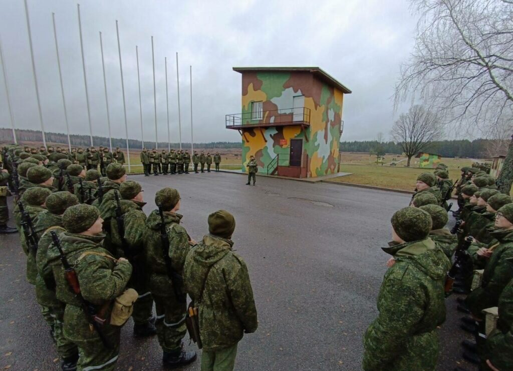 Беларусь атакуют. Украинская разведка. Пункт встречи пополнения воинской части.