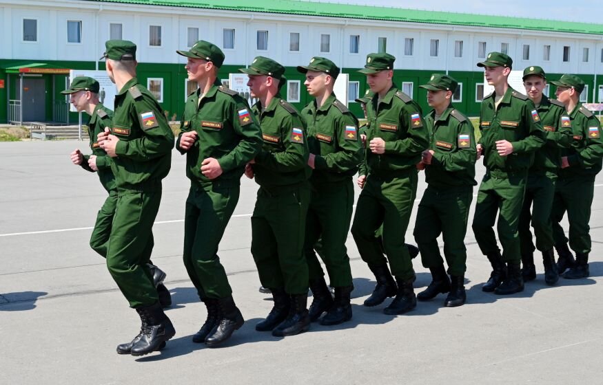    Минобороны предложило разрешить срочникам участвовать в миротворческих миссиях