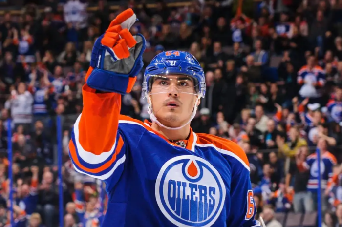 Первый номер драфта НХЛ выбранный "Эдмонтон Ойлерз" Наиль Якупов. Фото: nhl.com