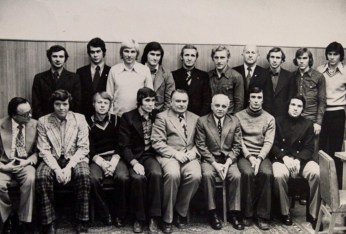 «Спартак» Москва — победитель первой лиги 1977 года.