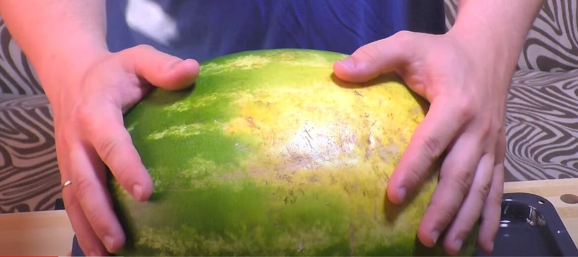 берите всегда размер средний от 7 до 10кг.