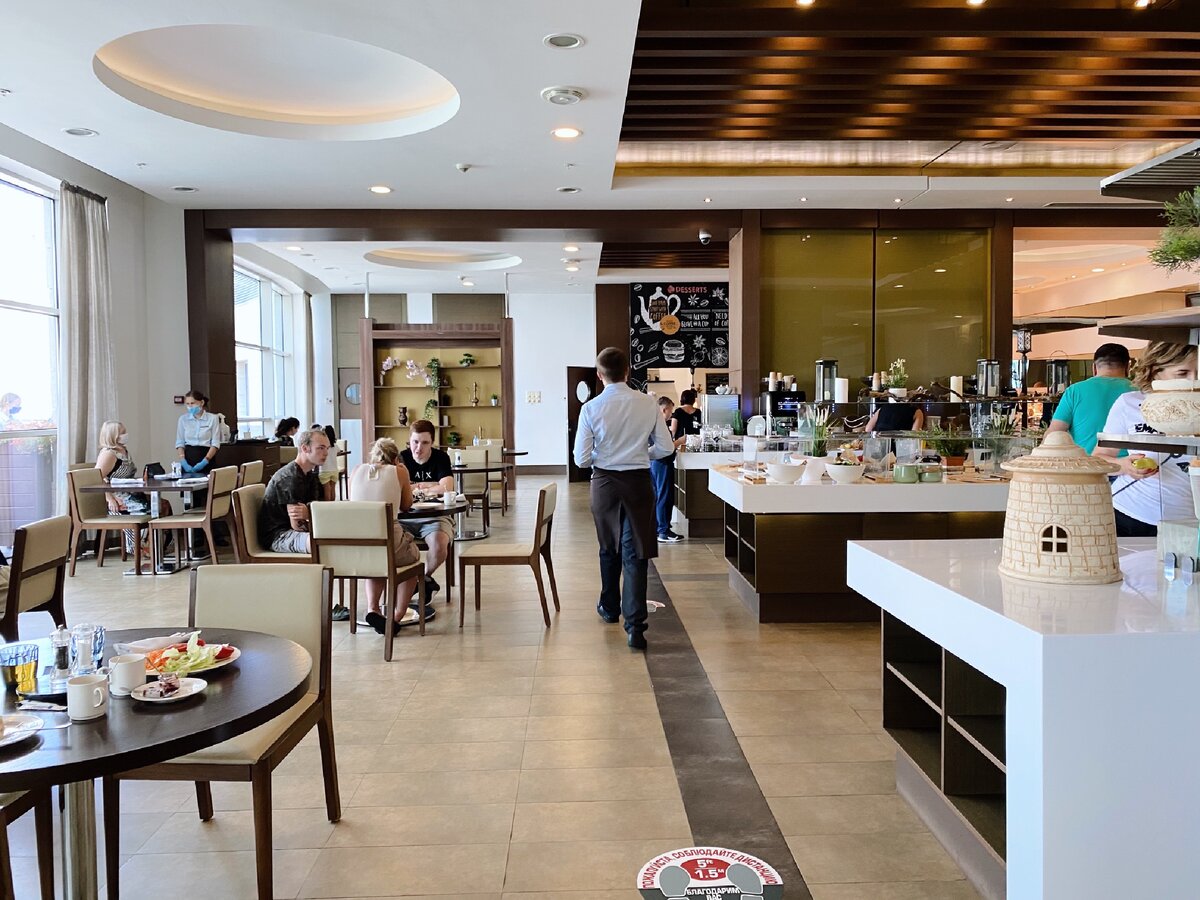 Так выглядит ресторан внутри