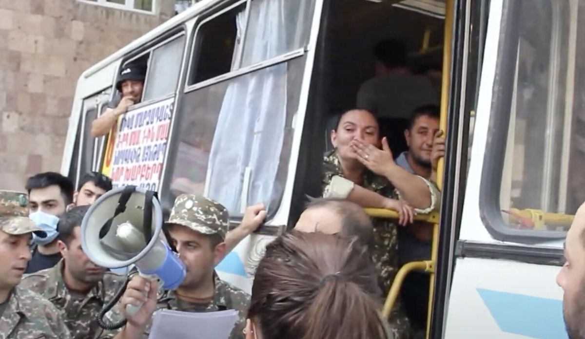 Иностранные слова в русском. Слова заимствованные из немецкого языка в русский. Джан что значит. Джан по армянски что значит. Джан картинки с надписями.