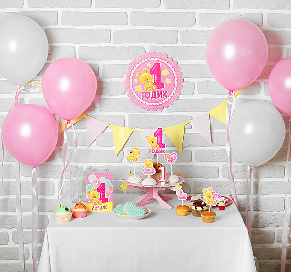 Оформление шарами на День рождения 1 год девочке, фотозона на годик - Esta Fiesta