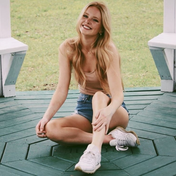 Фото из инстаграм Эбигейл 