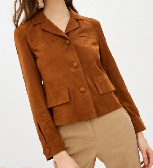 Seventy, 43605: в застёгнтом его спасает лишь фатура. А в целом "воздуха" между пиджаком и телом определённо слишком мало. Но всё же он есть, так что ситуация не самая критичная, полного обтягона не наблюдается.