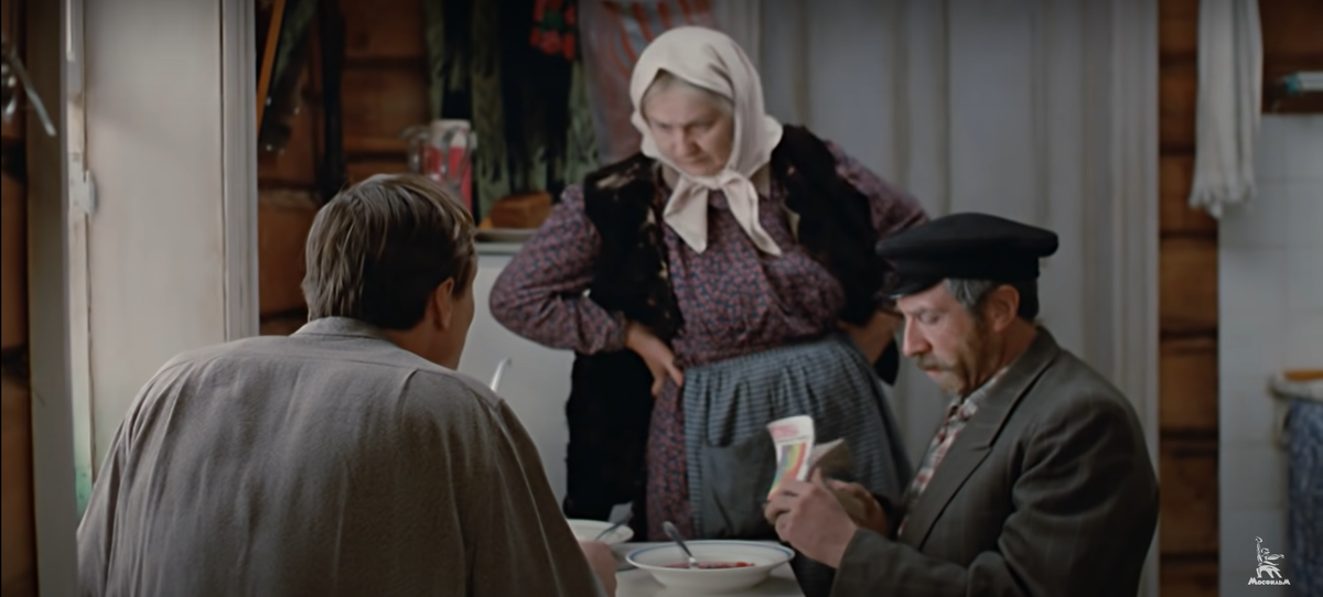 Кадр из кинофильма "Любовь и голуби", реж. Владимир Меньшов, 1984 г.