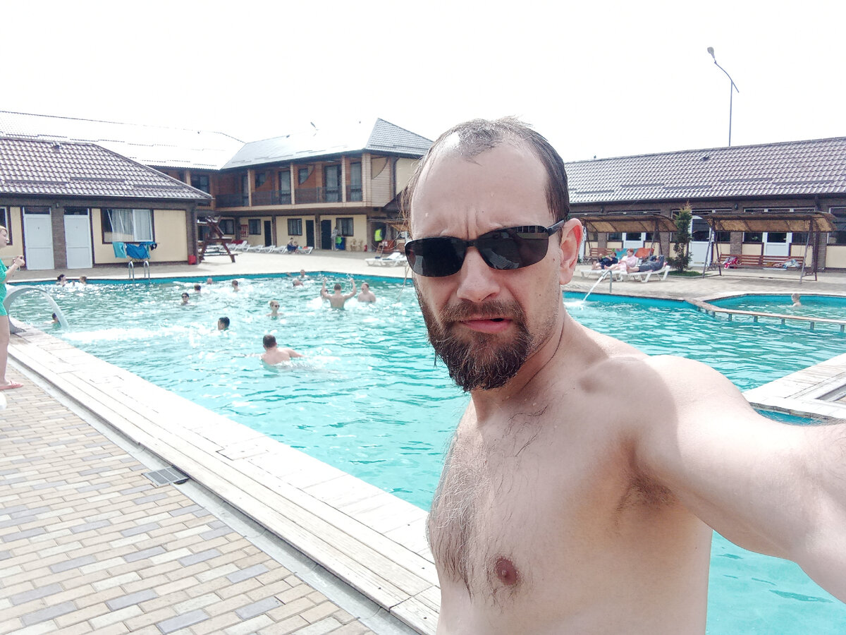 не довольная чёт рожа))