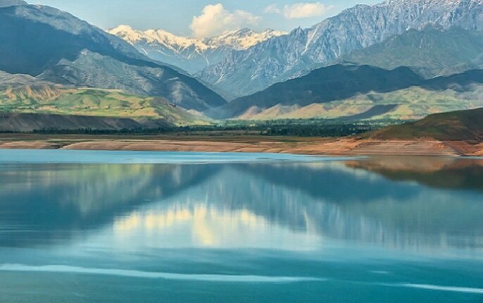 Озеро Иссык-Куль. (placepic.ru)