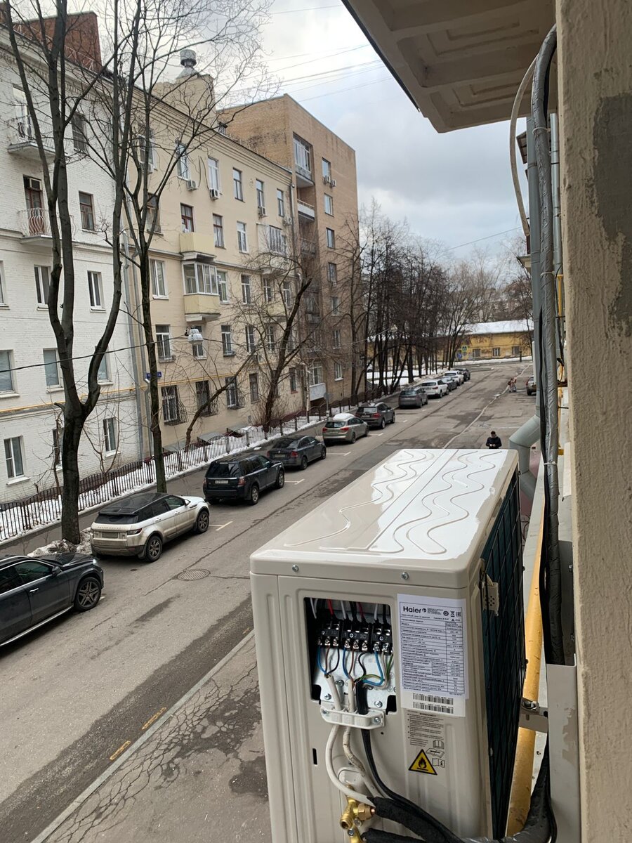 боковая установка наружного блока мульти сплит системы