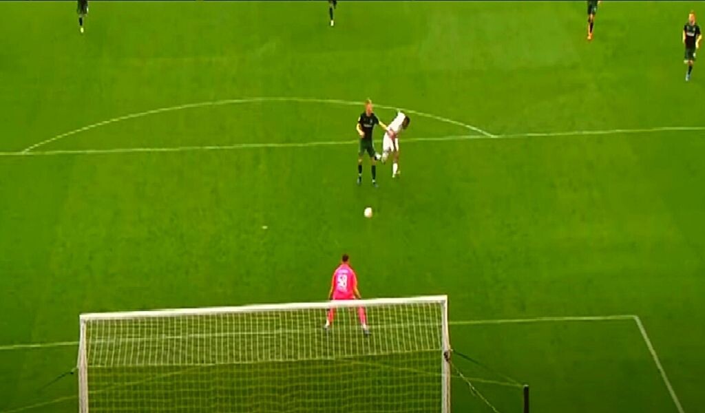 Конате сравнивает счет