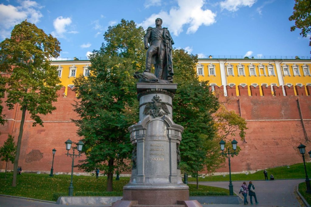 Памятник александру первому