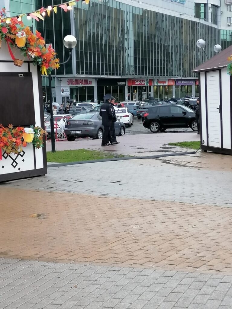   📷
