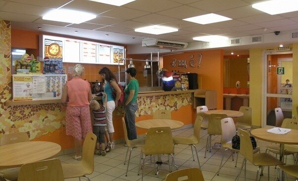 Первая пиццерия "ЕЩЁ! кусочек" на Ленина, 14 (г. Ижевск)