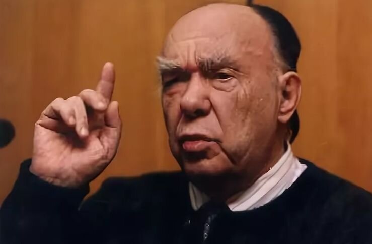 Александр Яковлев