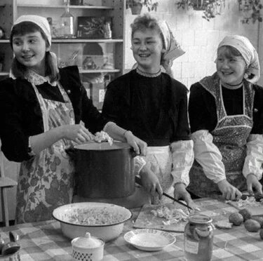 Как выглядели советские женщины, и какой была их жизнь