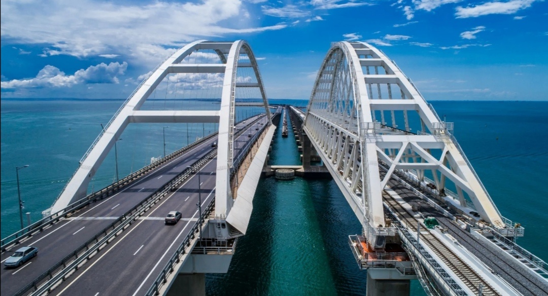 Крымский мост. Фото из открытых источников. 