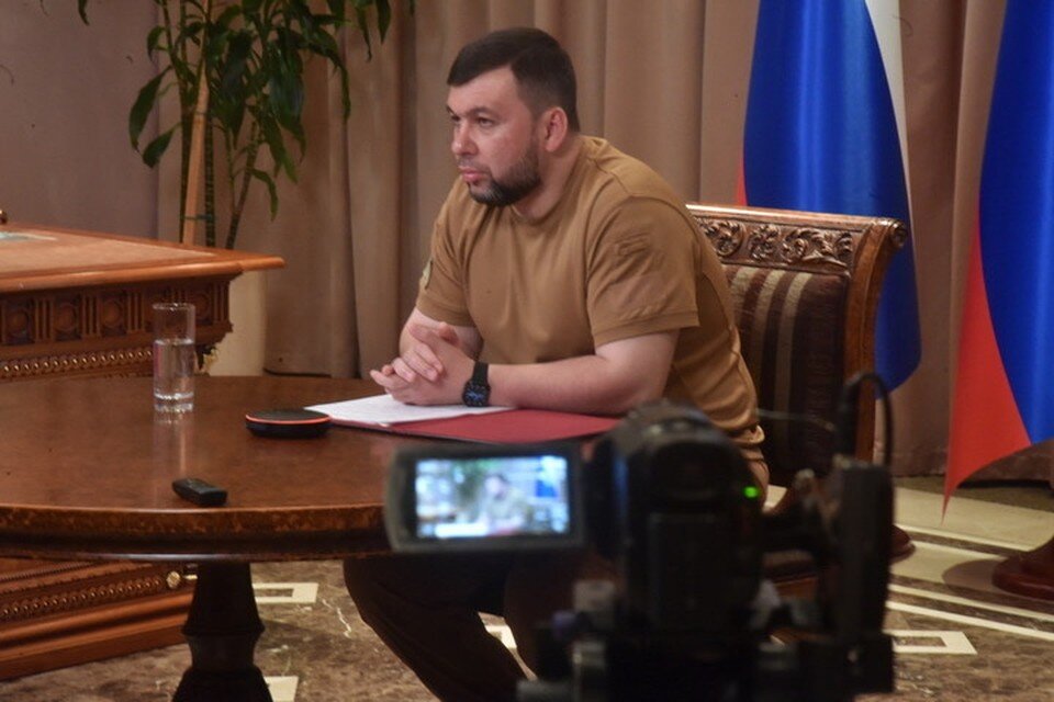     Денис Пушилин ответит на вопросы жителей об особенностях интеграции с Россией. Фото: АГ ДНР