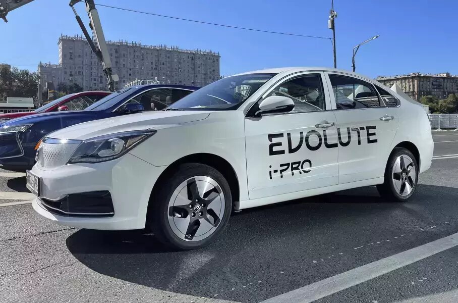    Evolute i-Pro   
Evolute