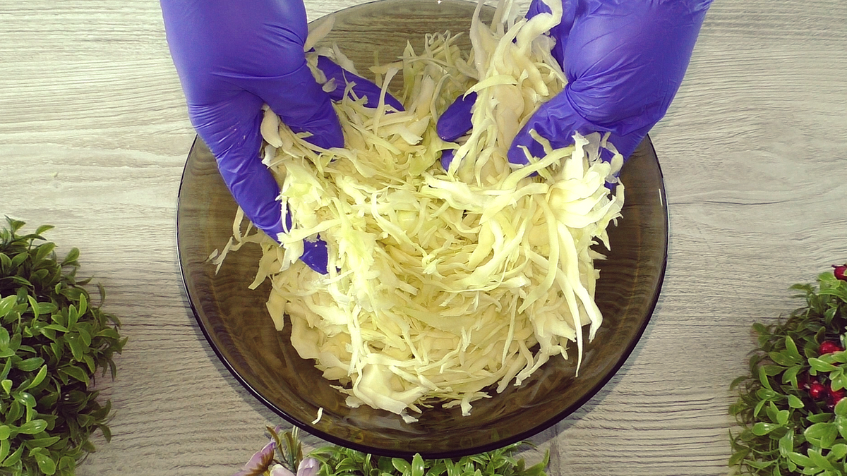 Пикантный салат из капусты