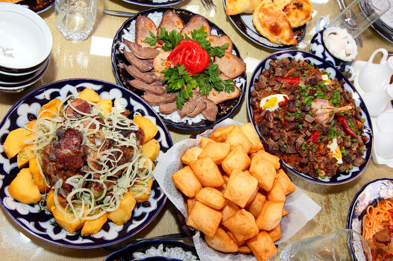 Национальная кухня Кыргызстана. Сладкие блюда: Боорсок, Халва Ак-Буура, Ширин алма