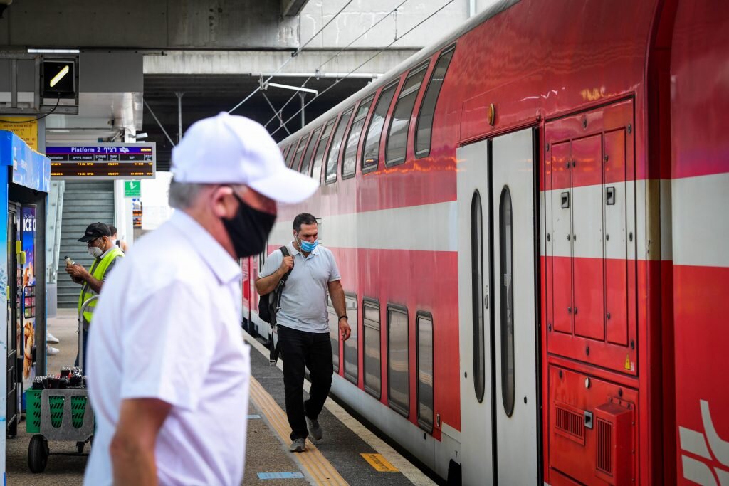 Из-за коронавируса иностранцы не смогут ездить на израильских поездах