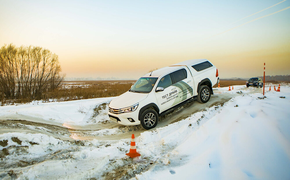 Поощряет вред природе: в Великобритании запрещена реклама Toyota (видео)