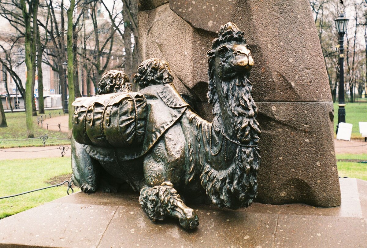 памятники кошкам в санкт петербурге адреса