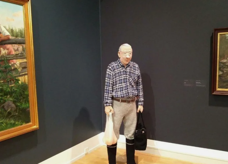 Вязаные скульптуры, невероятные платья и огромные ковры