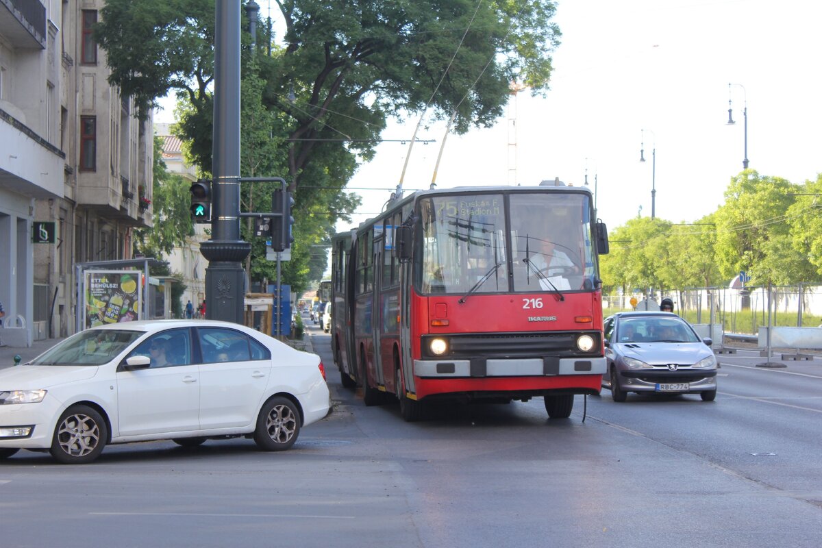 Теплые ламповые Икарусы