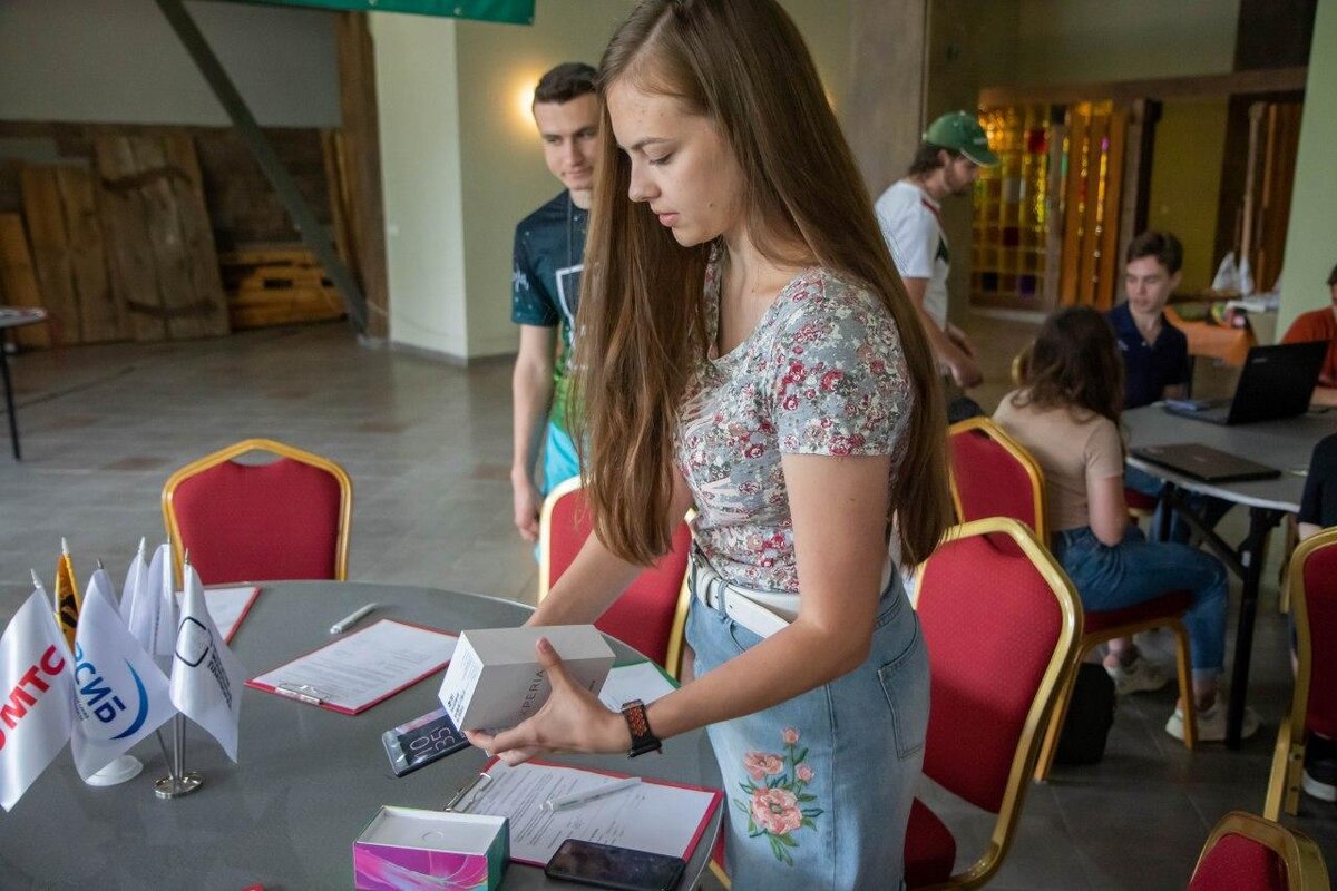 Участники приступили к решению заданий