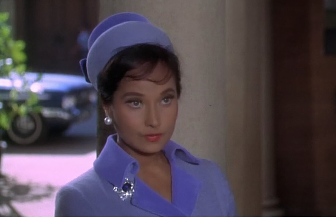 Мерл Оберон в фильме "Отель" (1967)