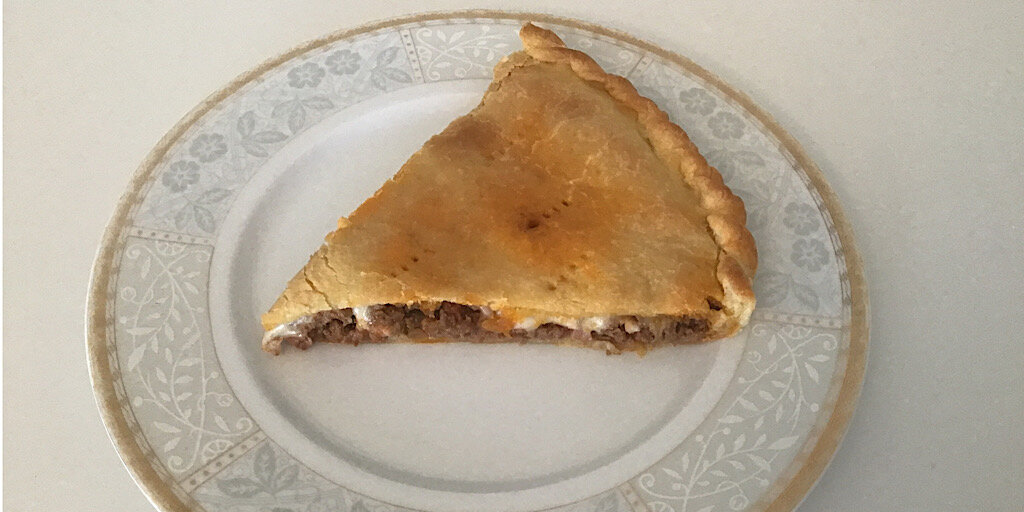 Мясной пирог — это вкусно!