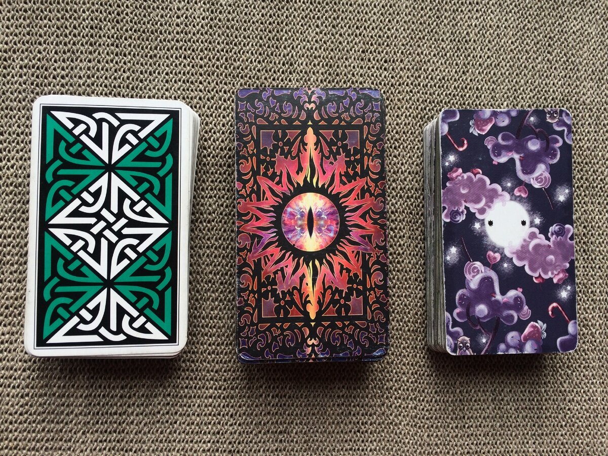 Три колоды - выбираем ОДНУ! 