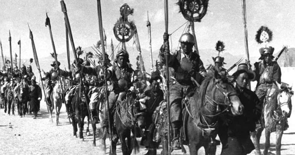 тибетская конница на марше