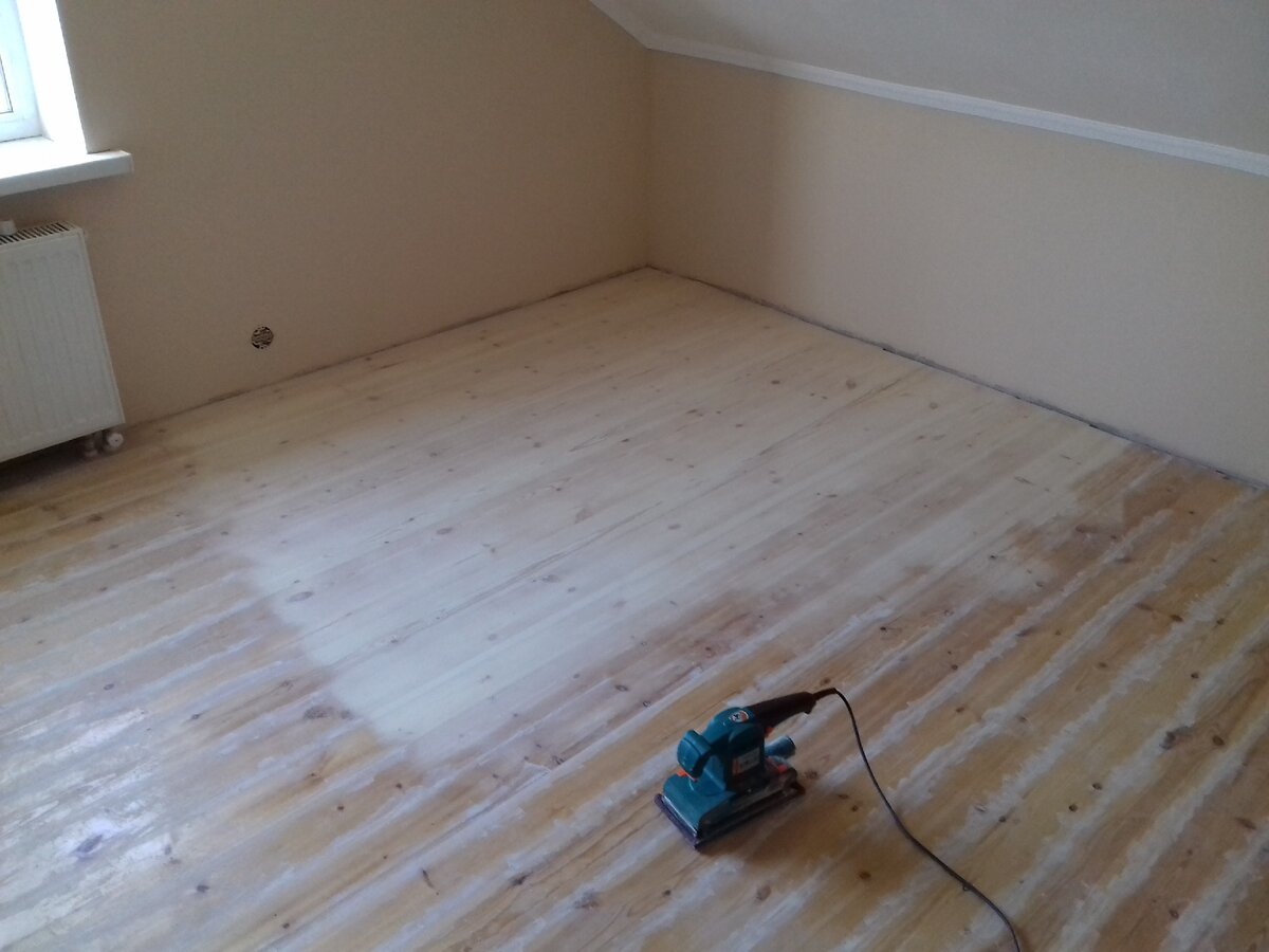 Шлифую пол уже после шпатлевания