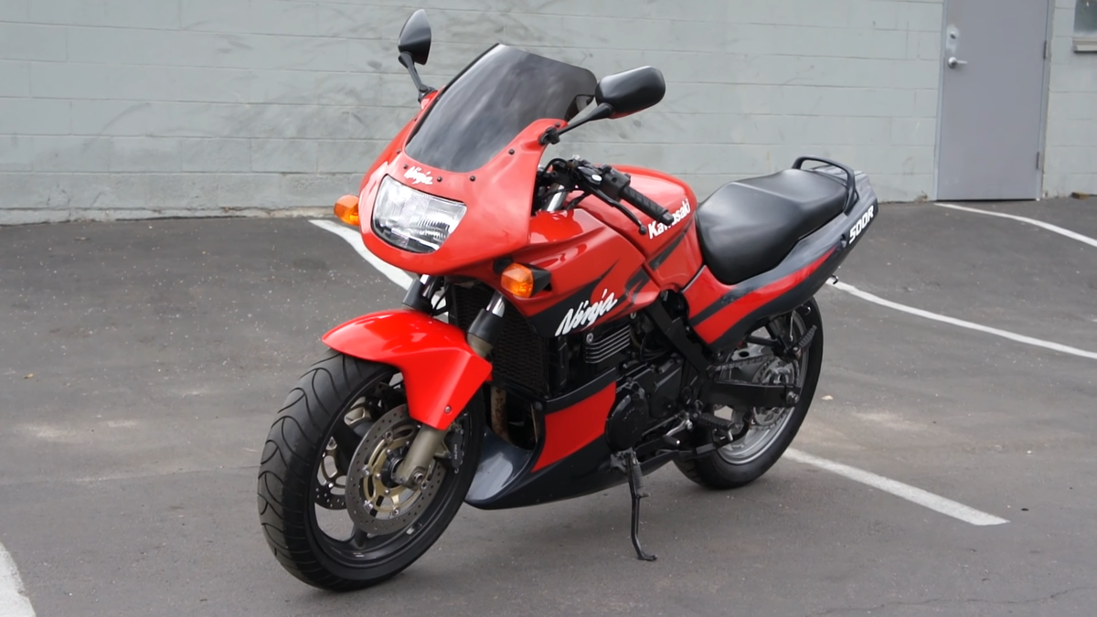 Дизайн мотоцикла нельзя назвать современным