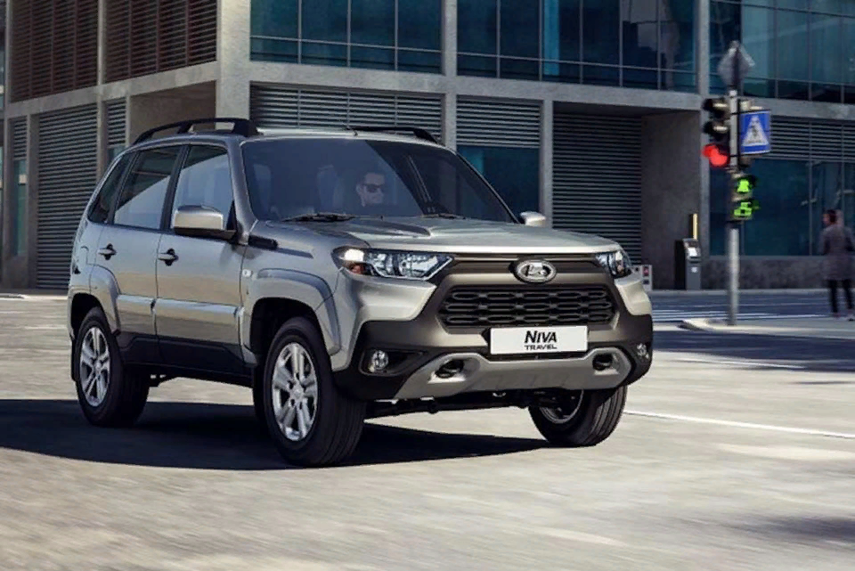 Фото с официального сайта АвтоВАЗа. 21 декабря 2020 года на предприятии «Лада Запад Тольятти» стартовало производство обновленного внедорожника Lada Niva, которая после рестайлинга получила к названию приставку Travel.