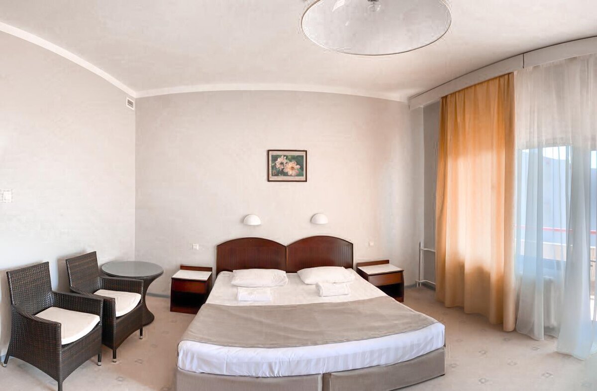 Номер в санатории «Самшитовая роща». Фото с booking.com.