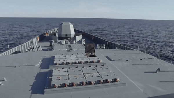 Выход ракеты 3М22 из ячейки ВПУ УКСК 3С14 (видео замедлено вдвое) © видео Минобороны РФ