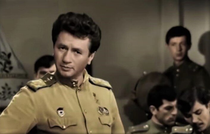 Кадр из фильма «В бой идут одни старики»