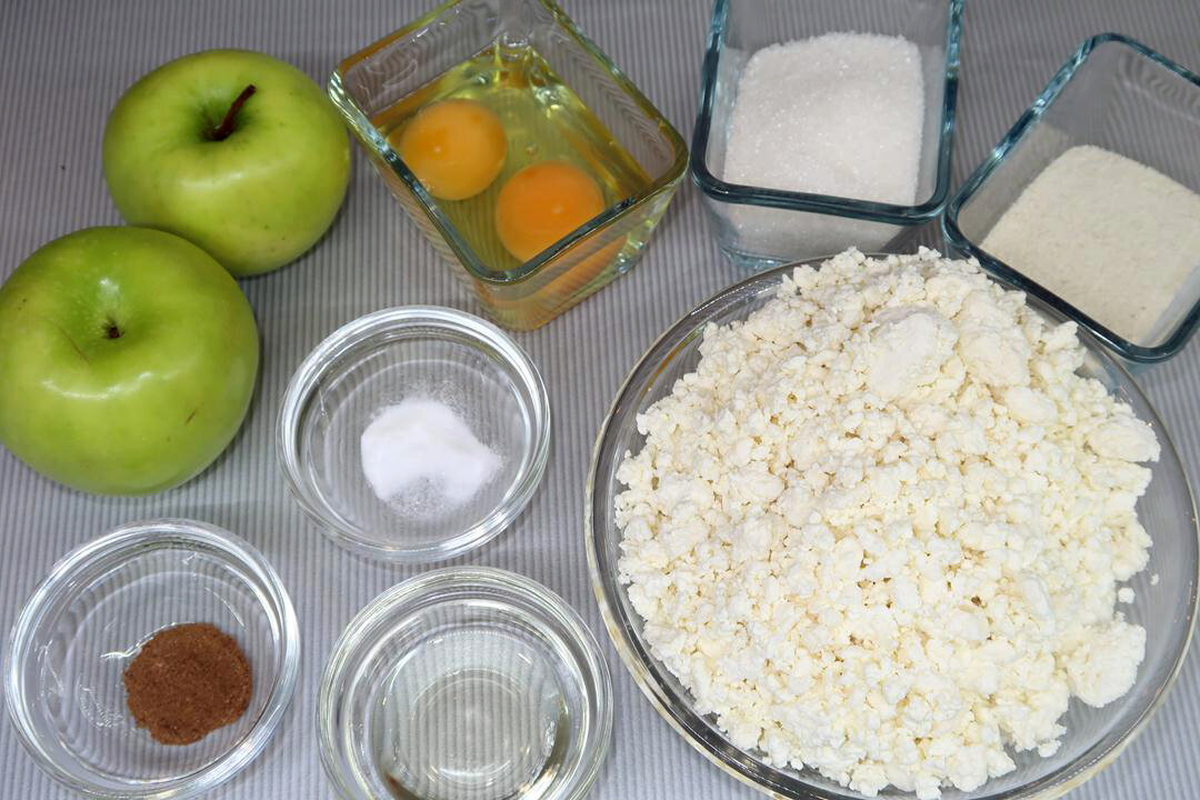 Сырники с яблоками простой домашний рецепт пошагово с фото