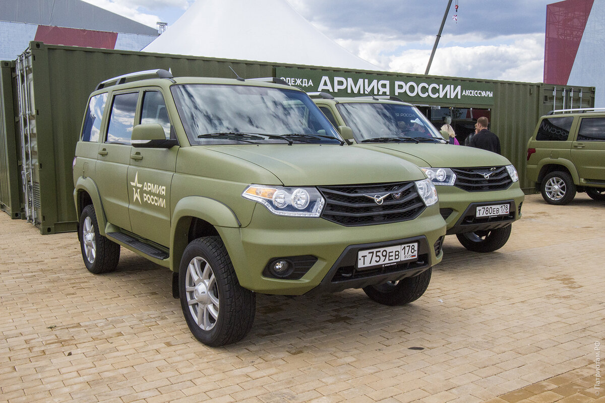 H9 - новый автомобиль российских генералов. На что военачальники в России  променяли УАЗ Патриот? | Автостарс | Дзен