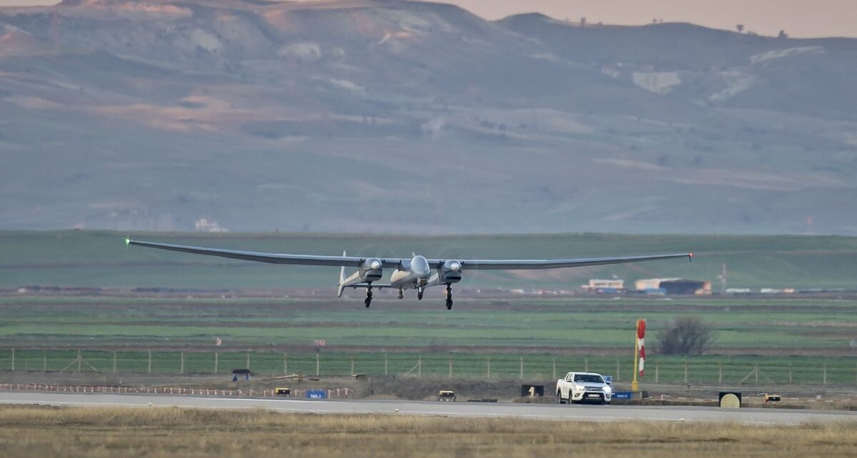 1.1 БПЛА Aksungur (tusas.com)