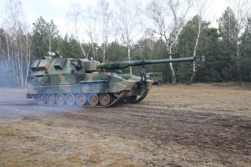 Самоходная гаубица Krab.  фото: картинки  яндекса.