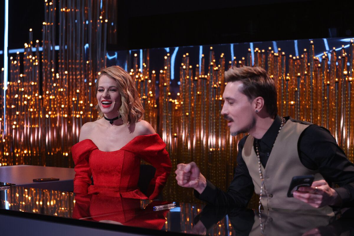 Члены жюри Александра Ребенок и Дима Билан